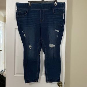 Old Navy Rockstar distressed Jegging (26 Short plus)